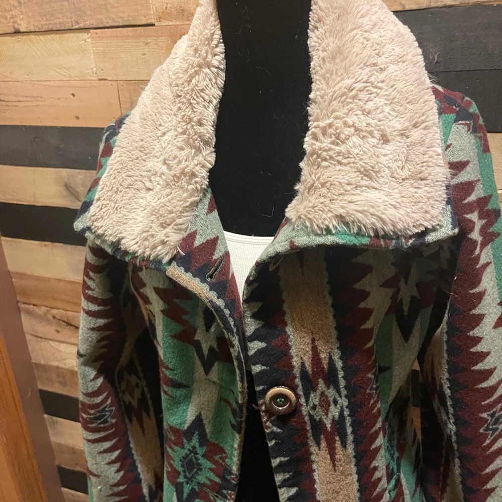 Aztec Jacket - Picture 4 of 5